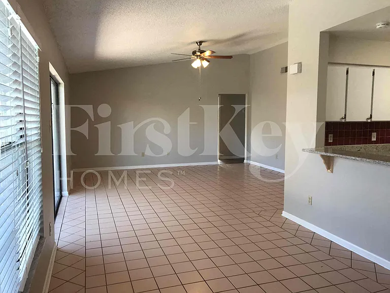16219 Pebblebrook Dr — Photo 5