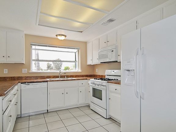 5th image of 24634 Huntley Dr