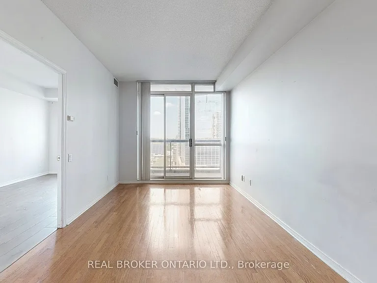 8 Hillcrest Ave #505 — Photo 6