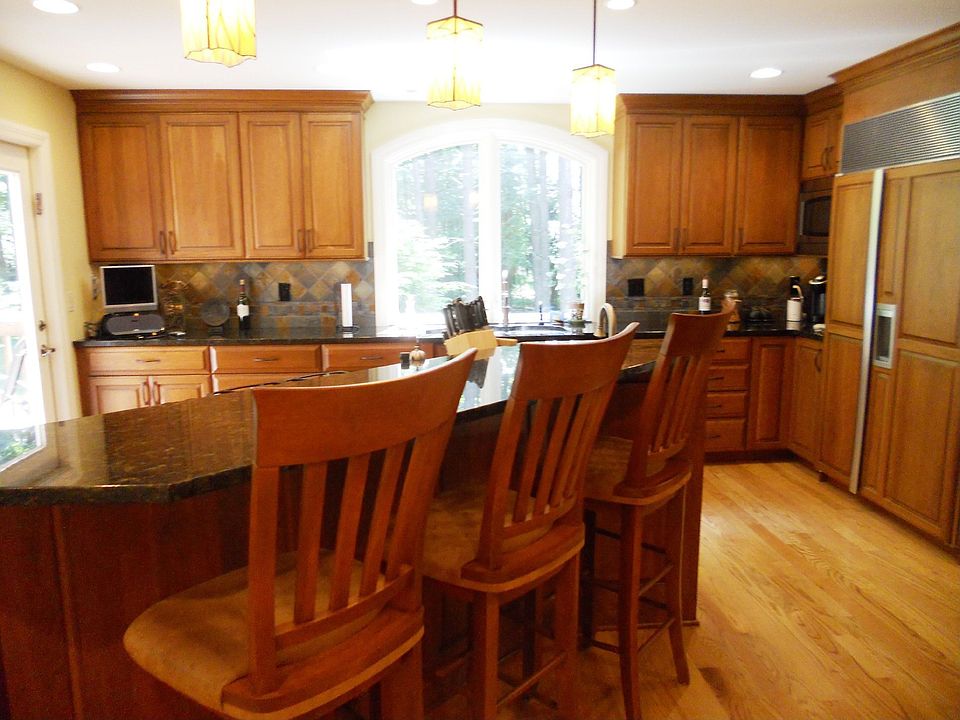 1st image of 30 Hemlock Ln