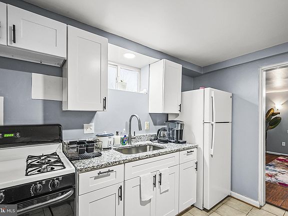 4th image of 807 Houston Ave APT 4