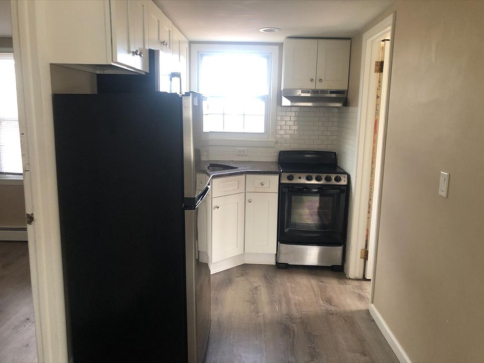 1st image of 81 Clearview Ave #B