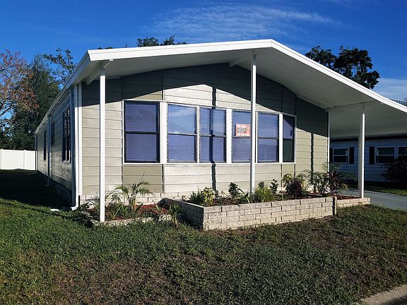2nd image of 213 Laurelcrest Cir
