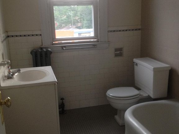 4th image of 1516 Dixwell Ave Floor 3