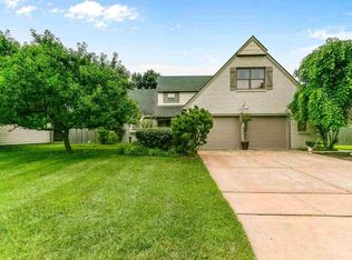 1640 N Lawrence Ct, Wichita, KS 67206