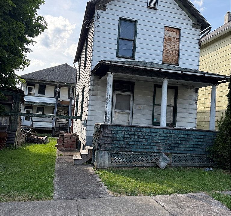 1st image of 421 Forest Ave #423