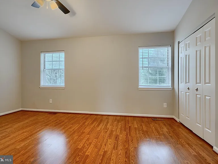 733 Reedy Cir — Photo 16