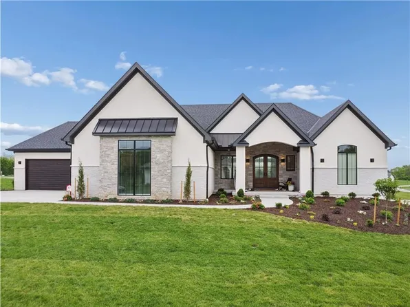 7535 NW Fawn Cir, Kansas City, MO 64152