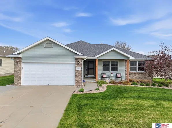 8230 S 57th St, Lincoln, NE 68516