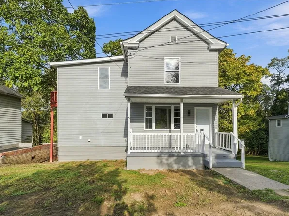 10 Euclid Ave, Point Marion, PA 15474