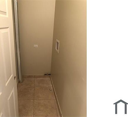 3rd image of 654 N Monticello Ave #2