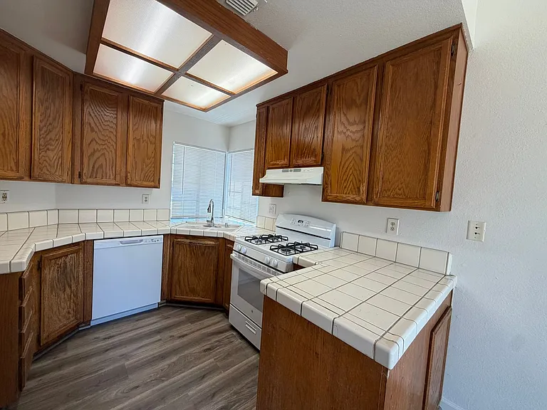 8162 Morgan Hill Way — Photo 9