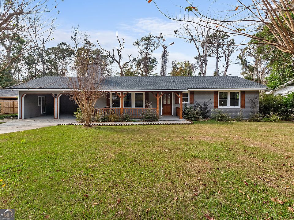 1st image of 2110 Park Ln