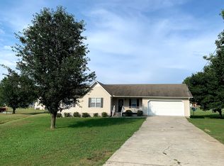 390 Childmark Dr, Albertville, AL 35950