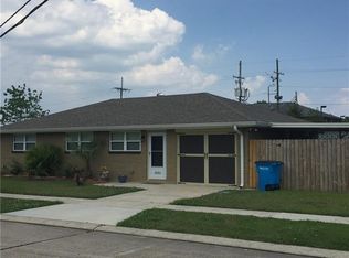 2621 Mumphrey Rd, Chalmette, LA 70043