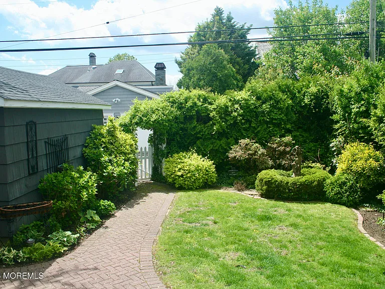 312 Boston Blvd — Photo 33