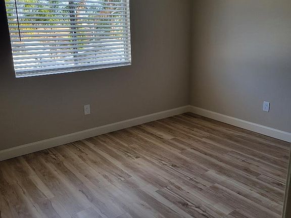 4th image of 4084 Iowa St APT 8
