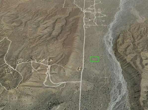Vic Ave #Z14, Llano, CA 93544