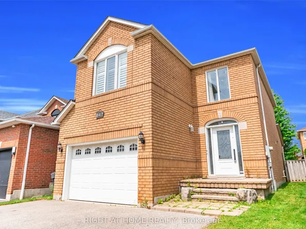 847 Stonebridge Ave, Mississauga, ON L5V 2L1