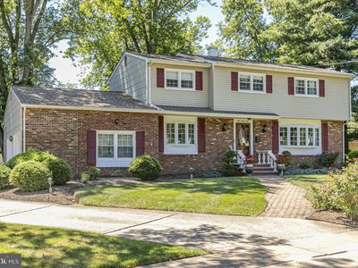 3 Camelia Ct, Lawrence Township, NJ, 08648
