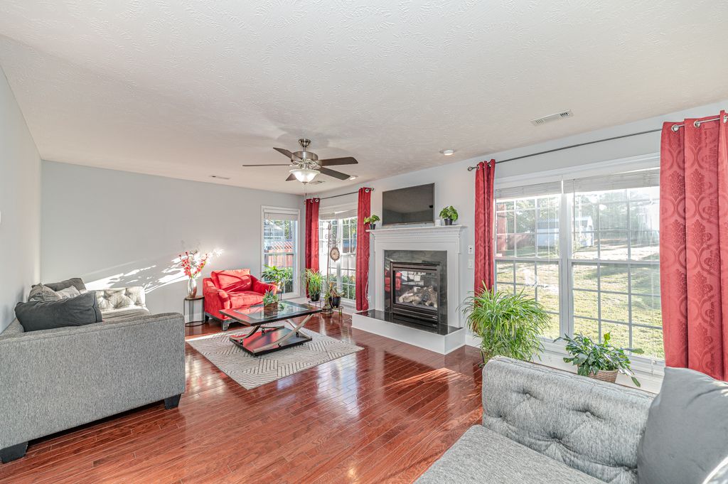 next background image