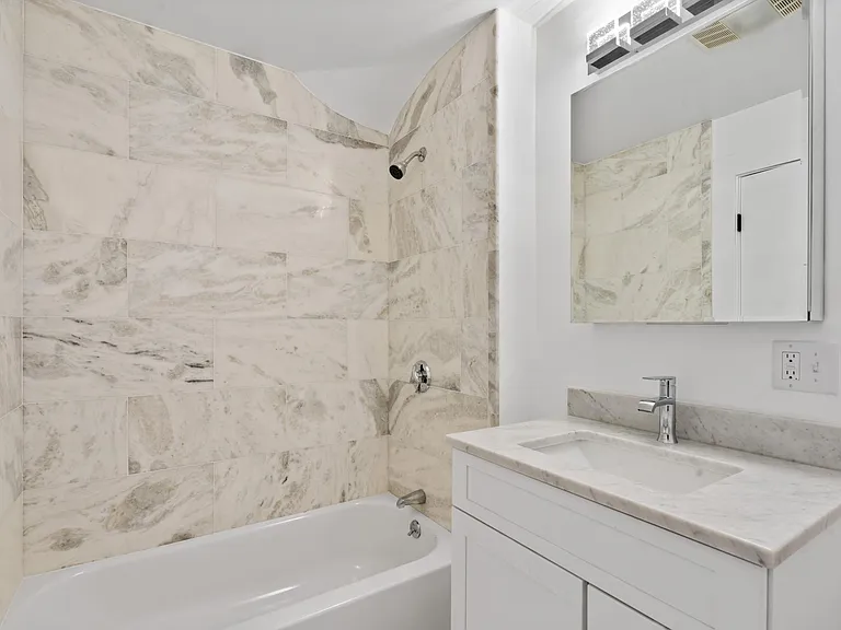 112 Gore St #1 — Photo 16