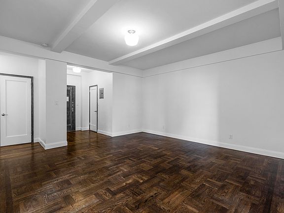 4th image of 12 E 86th St APT 823