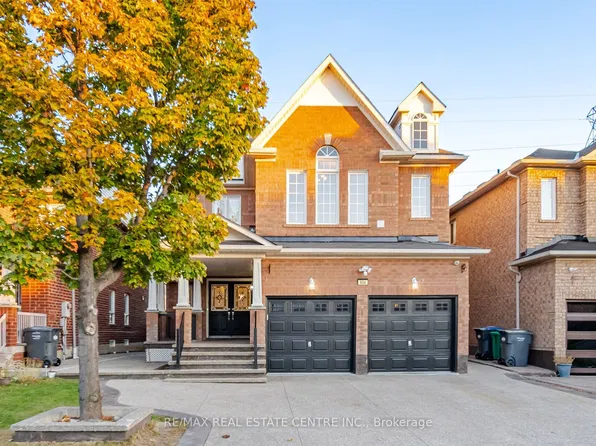 604 Orange Walk Cres, Mississauga, ON L5R 0A3