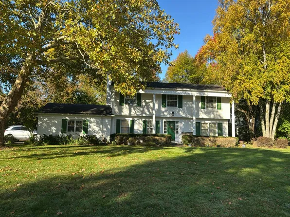 46246 W Fonner Ct, Northville, MI 48167