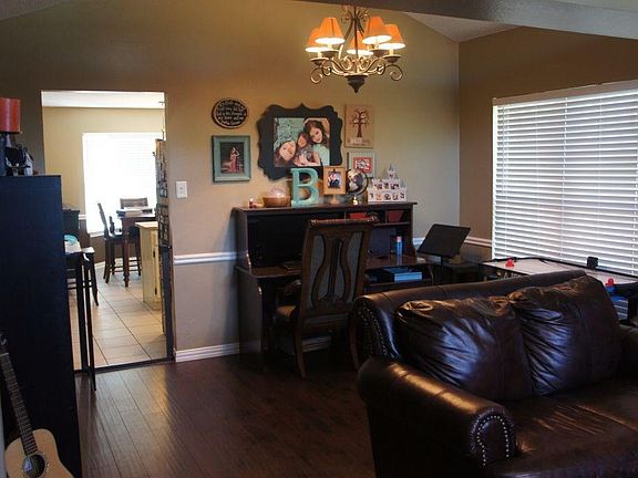 3rd image of 4209 Worth Forest Dr