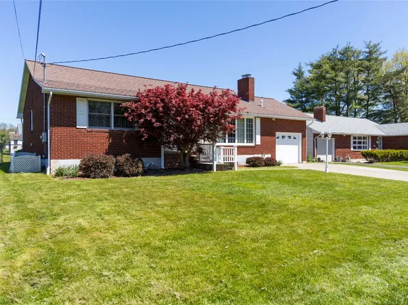 2819 Yale St, Endwell, NY 13760