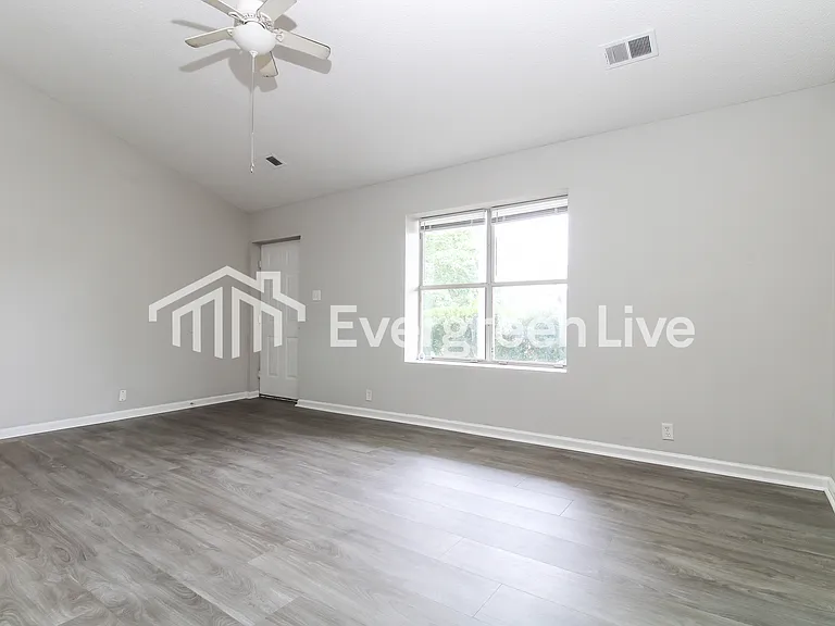 121 Bill Williamson Ct — Photo 2