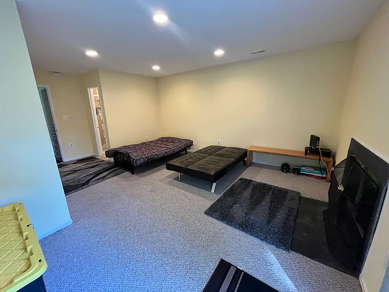 4229 Tazewell Ter — Photo 8