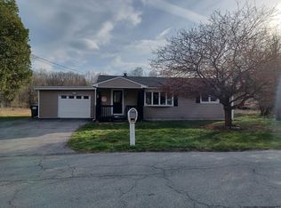 25 Berry Ln, Circleville, NY 10919