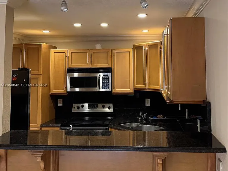 9301 SW 92nd Ave #212-B — Photo 12