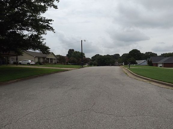 4th image of 7432 Holly Grove Dr