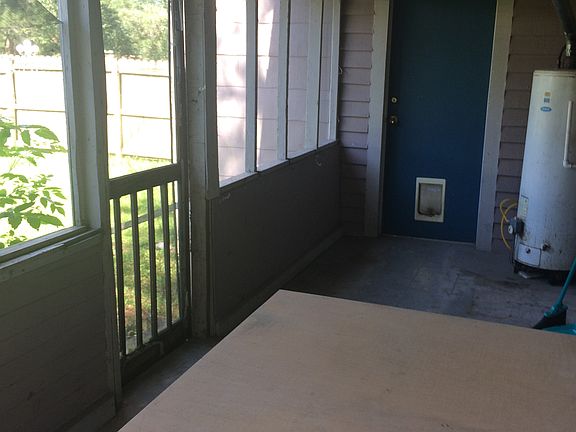 3rd image of 1103 E Main St
