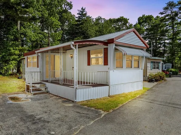 12 David Dr, Middleboro, MA 02346