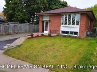 61 Lewiston Rd #Basement, Toronto, ON M1P 1X8