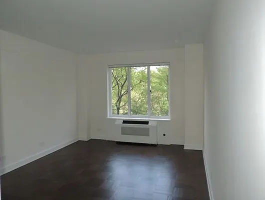 Rented by essential NEW YORK Real Estate | media 34