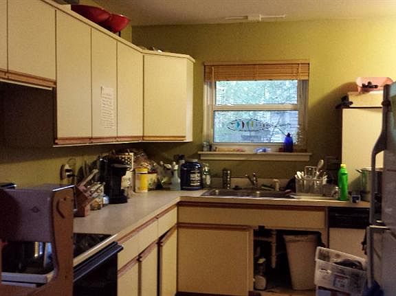 5th image of 3209 Edgewood Dr