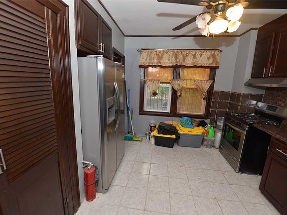 5th image of 11914 144th St