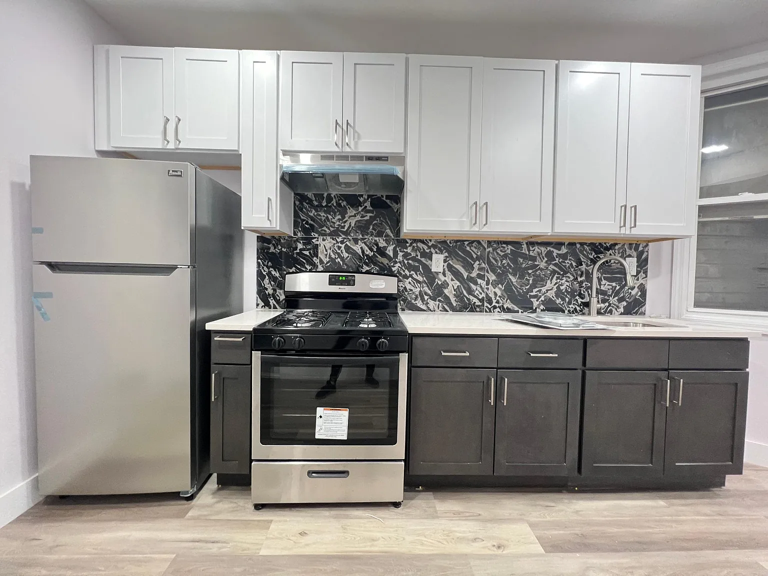 2 bed, 800 sqft, $2,295 — Photo 1
