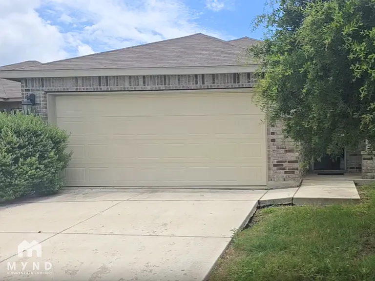 3704 Colemans Run — Photo 1