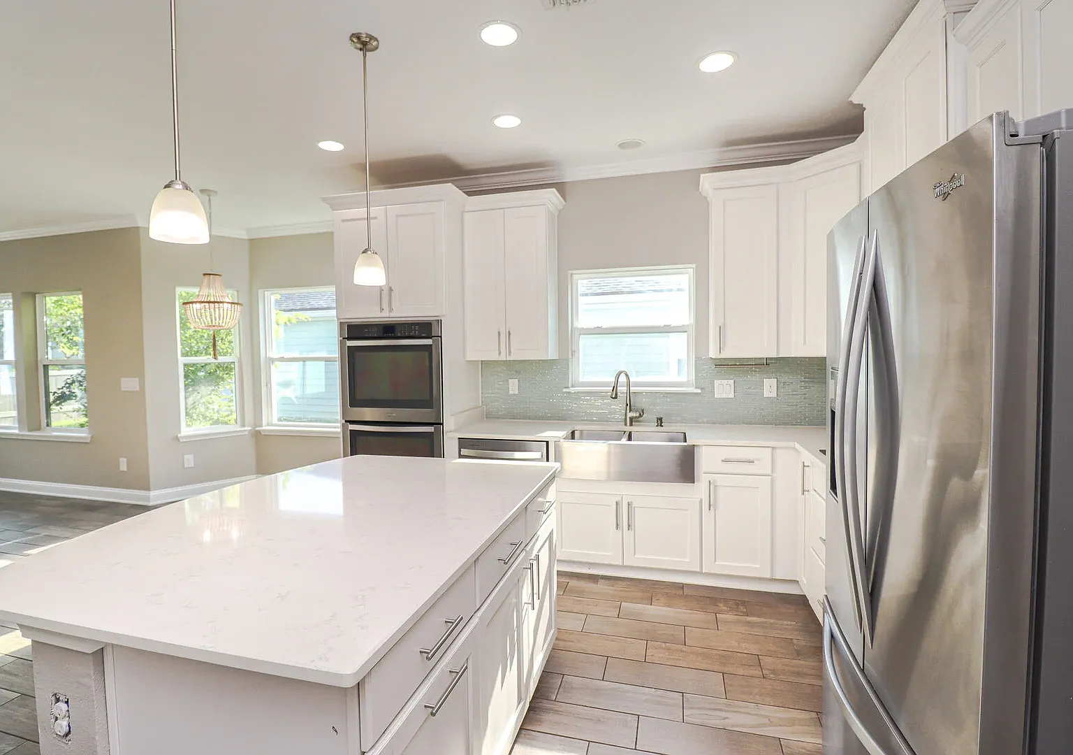 4 bed, 3.5 bath, 3000 sqft, $4,500 — Photo 4