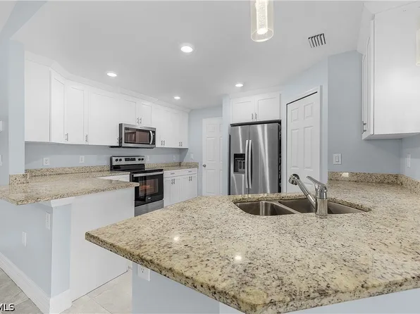 1012 Calvin Ave, Lehigh Acres, FL 33972