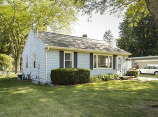 664 Melrose St, Plainwell, MI 49080