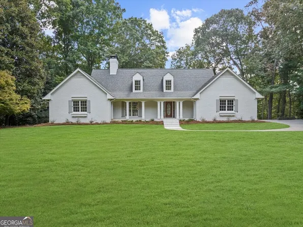 335 Skyridge Dr, Sandy Springs, GA 30350