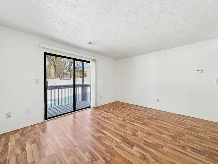 North Branch Apartments — Photo 14