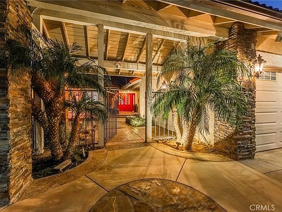2nd image of 8217 Lindante Dr
